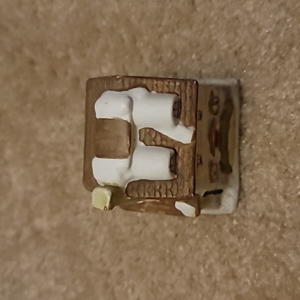 Vintage Porcelain Trinket Box House - Picture 2 of 6